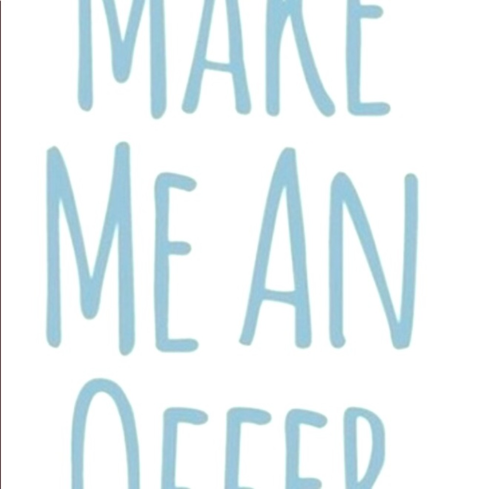 Share this listing.    Willing to negotiate 🤩😀😄